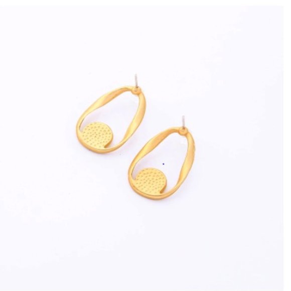 Geometric Hoops Geo Circle Gold Earrings - Picture 3 of 3